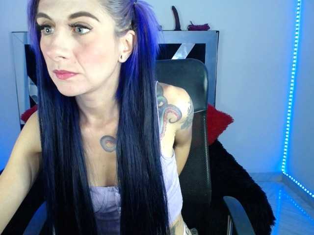 Live sex webcam photo for Victoriagh #276055532