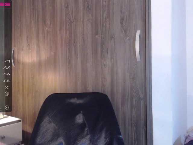 Live sex webcam photo for Victoriasilva #274353383