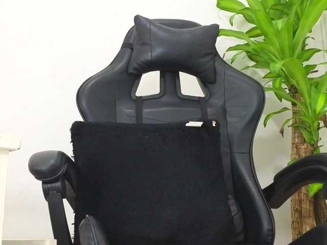 Live sex webcam photo for Victoriasilva #276237395