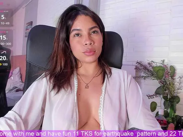 Live sex webcam photo for VictoriiaCross #293057073
