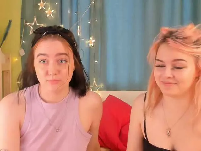 Live sex webcam photo for VictoryAleksa #273761435