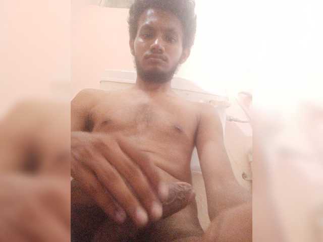 Live sex webcam photo for Viditjethava1 #277993400