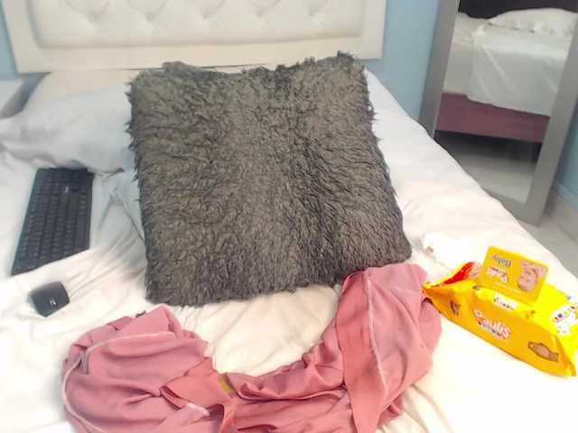 Live sex webcam photo for Viictoriia #273576065