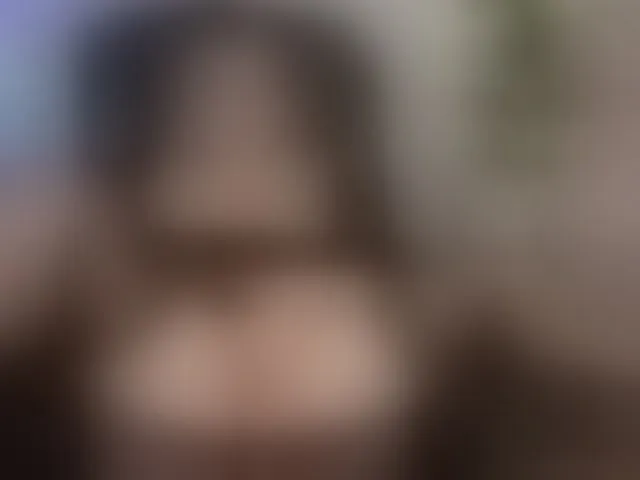 Live sex webcam photo for Vik-Love #294121302