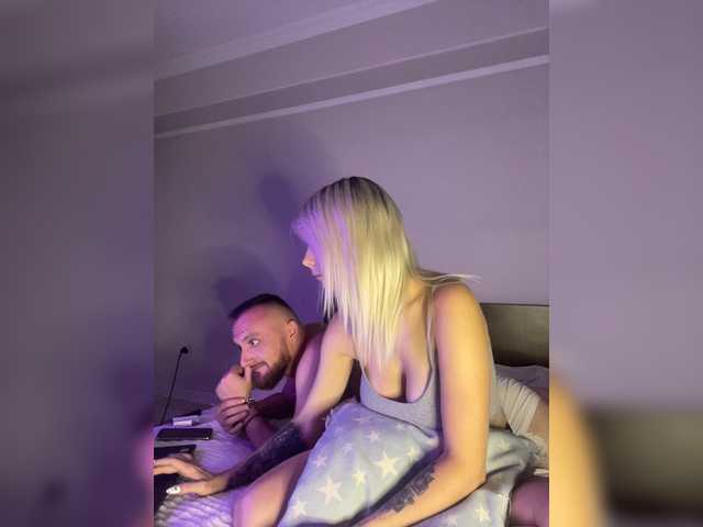 Live sex webcam photo for Vik1One1 #274249401