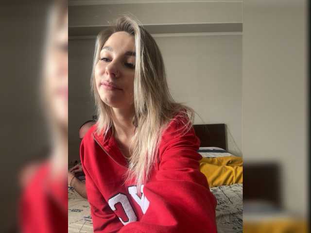 Live sex webcam photo for Vik1One1 #276920289