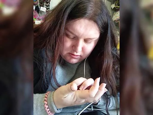 Live sex webcam photo for Vika2302 #290883069