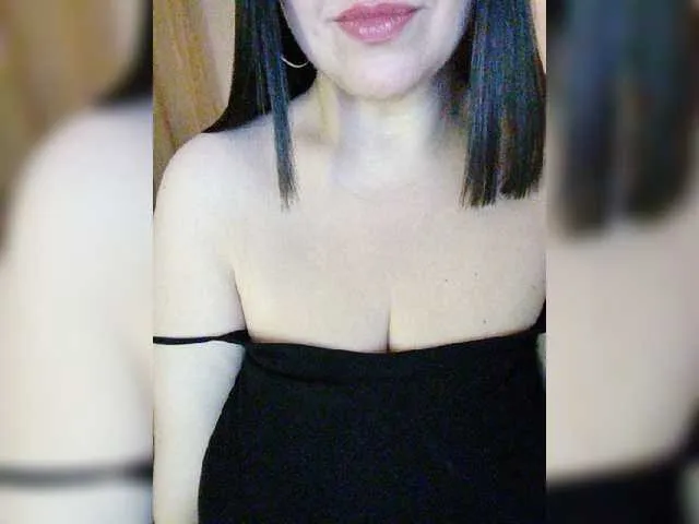 Live sex webcam photo for VikaBigSize #275427116