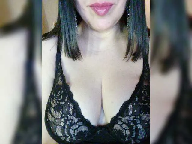 Live sex webcam photo for VikaBigSize #275894219