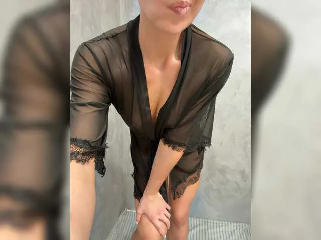 Live sex webcam photo for Viki-05 #292154268