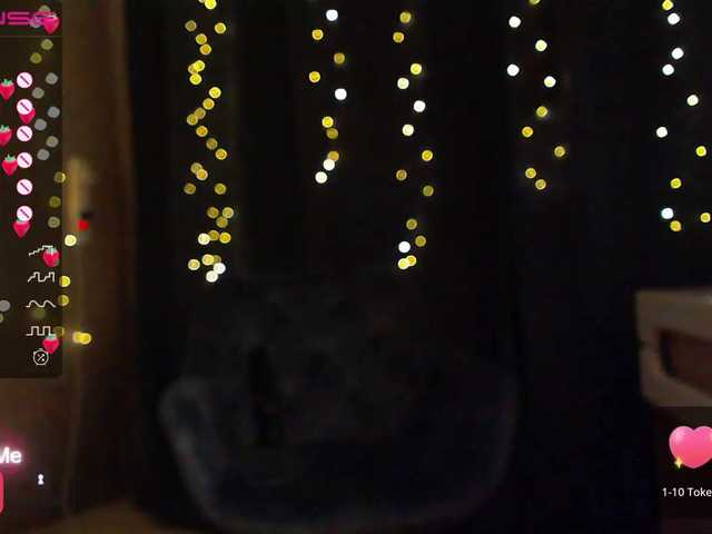 Live sex webcam photo for Viki-tiki-tak #275447026