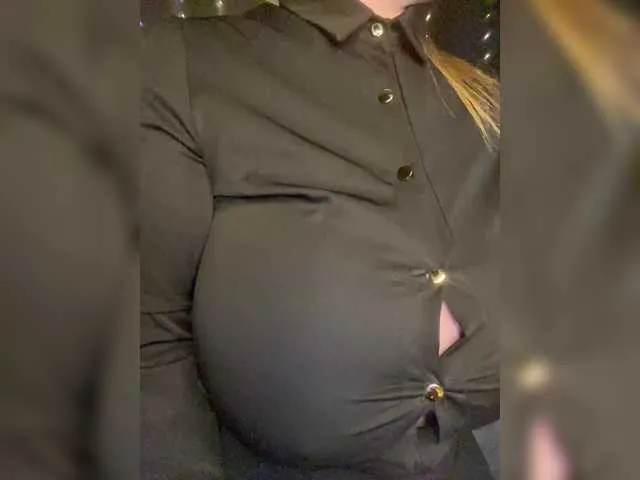 Live sex webcam photo for Viki-tiki-tak #290167317