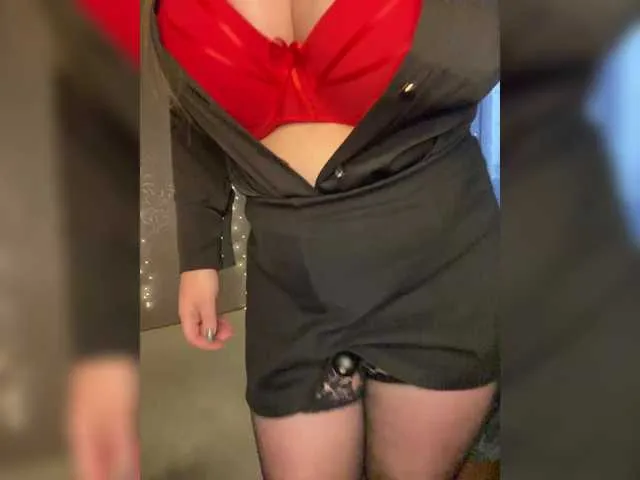 Live sex webcam photo for Viki-tiki-tak #292246608