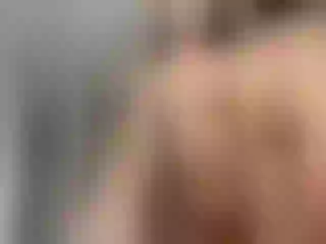 Live sex webcam photo for VikiKiss #273471891