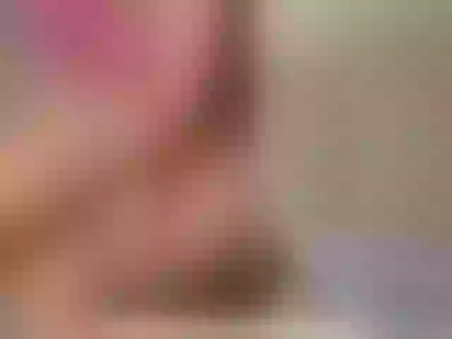 Live sex webcam photo for VikiKiss #273710682
