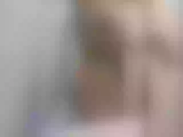 Live sex webcam photo for VikiKiss #276176155
