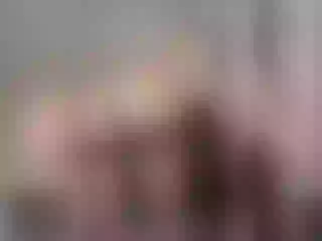 Live sex webcam photo for VikiKiss #276646123