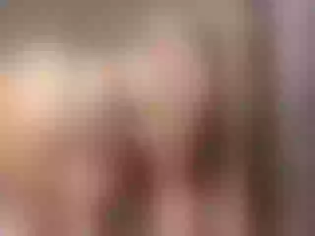 Live sex webcam photo for VikiKiss #276652362