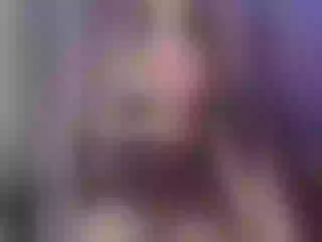 Live sex webcam photo for VikiKiss #278224574