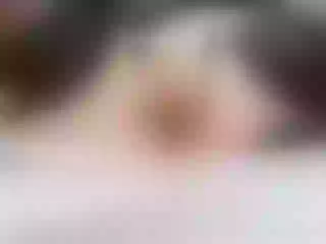 Live sex webcam photo for Vikibru #292145231