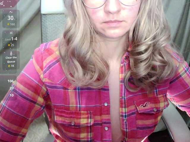 Live sex webcam photo for Vikki-Karp #292366834