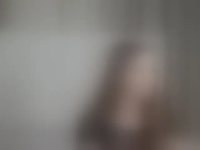 Live sex webcam photo for Vikki100500 #292337308