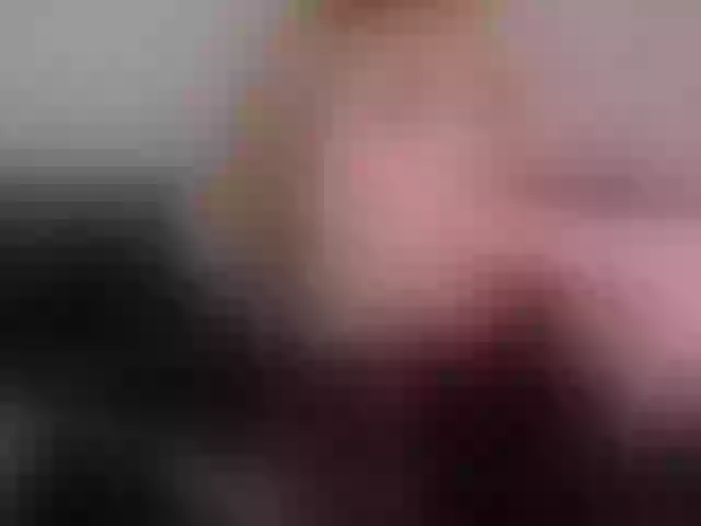 Live sex webcam photo for VikkiRood #292067771