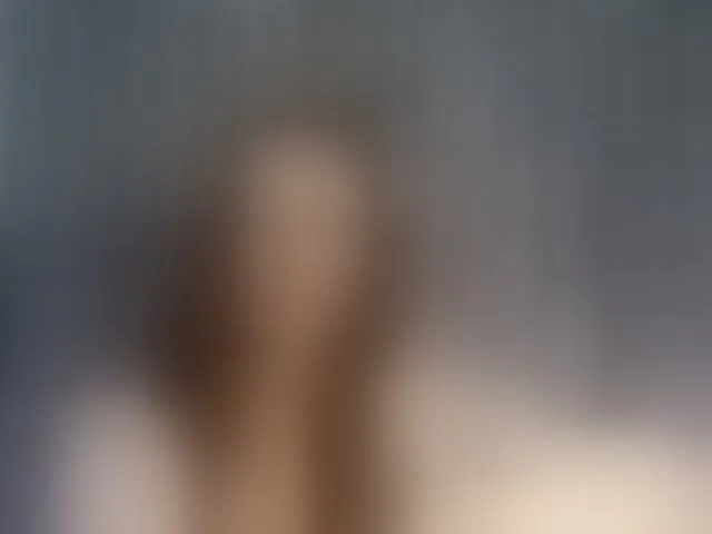Live sex webcam photo for VikkiShon #292966205