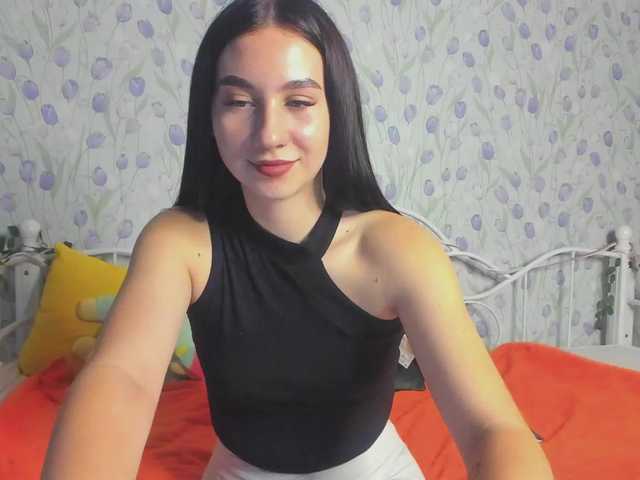 Live sex webcam photo for Viksa10 #276145168