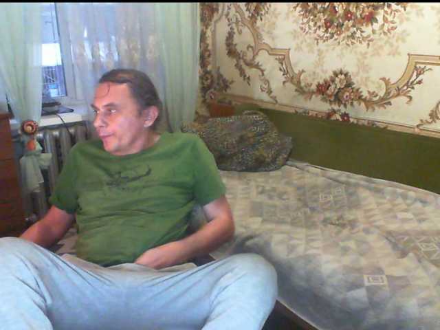 Live sex webcam photo for Viktorfghvbn5 #290150102