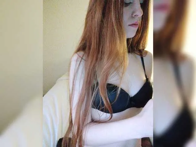 Live sex webcam photo for ViktoriaLeoAn #275608209