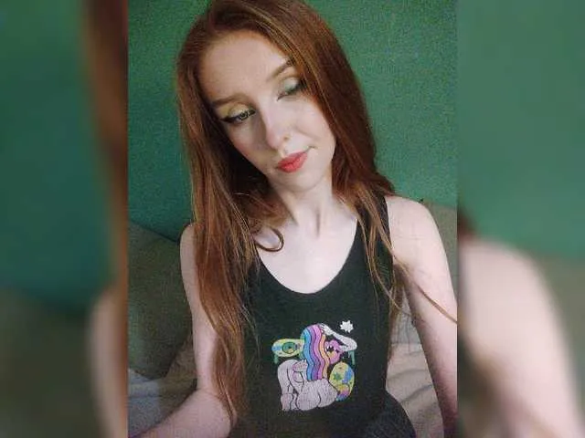 Live sex webcam photo for ViktoriaLeoAn #276331201