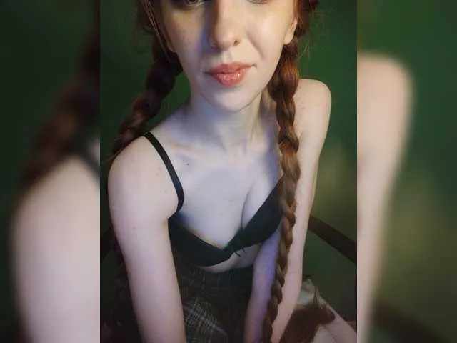 Live sex webcam photo for ViktoriaLeoAn #276390246