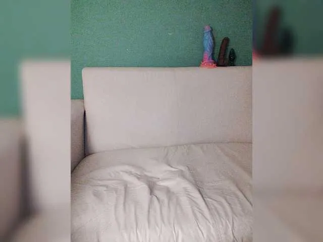 Live sex webcam photo for ViktoriaLeoAn #276802306