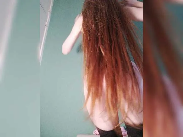 Live sex webcam photo for ViktoriaLeoAn #277061175
