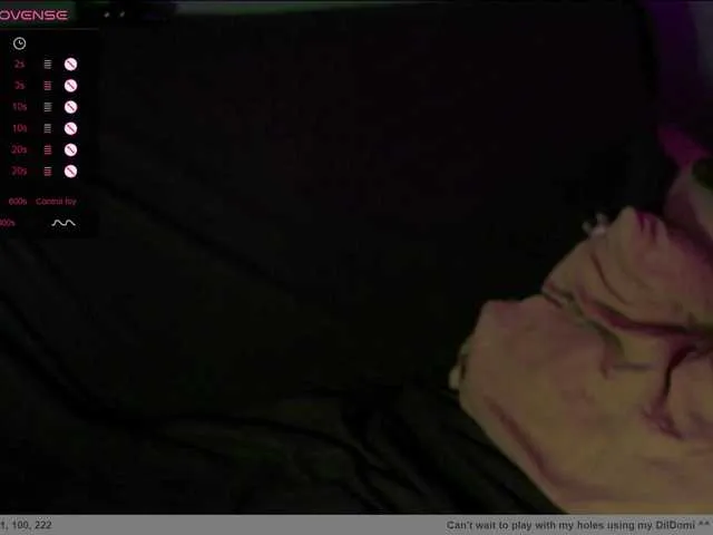 Live sex webcam photo for ViktoriaLeoAn #277136029