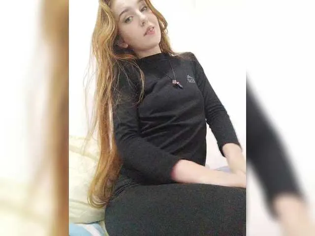 Live sex webcam photo for ViktoriaLeoAn #283582430