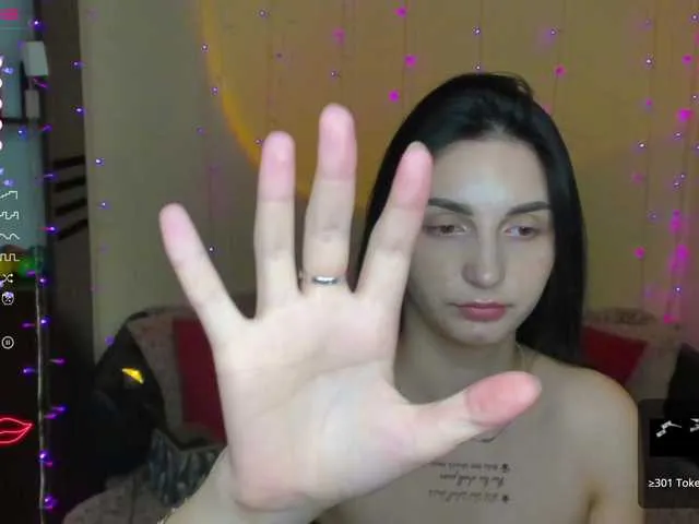 Live sex webcam photo for ViktoriaSin #275579589