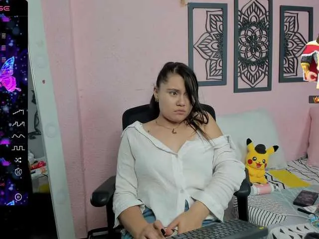 Live sex webcam photo for VinceGV #276331931