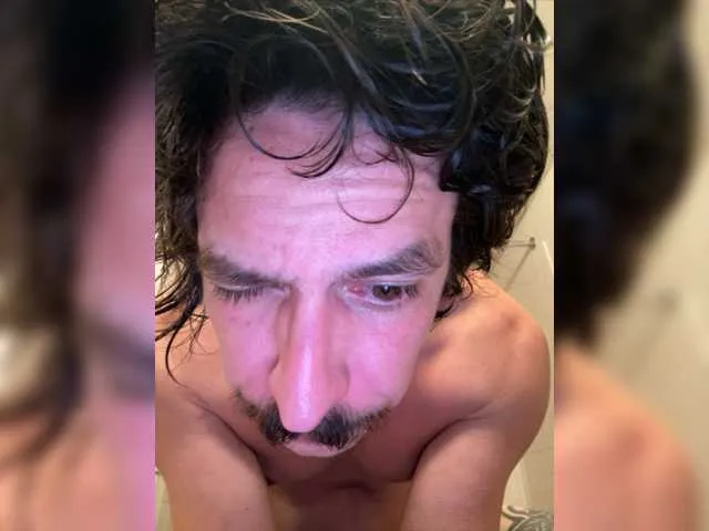 Live sex webcam photo for Vincefux #276870850