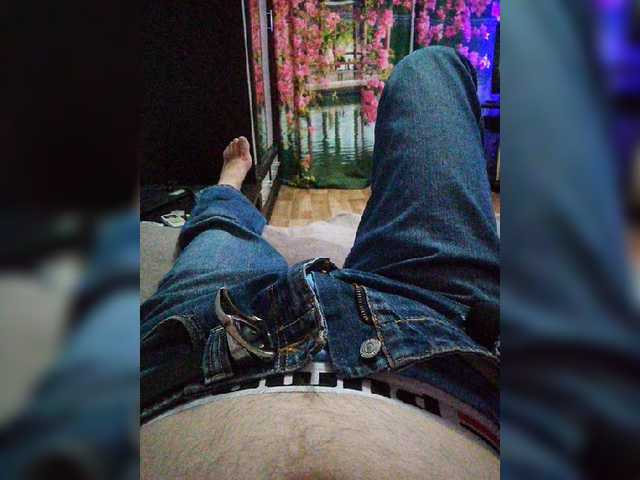 Live sex webcam photo for Vinkc2 #275922312