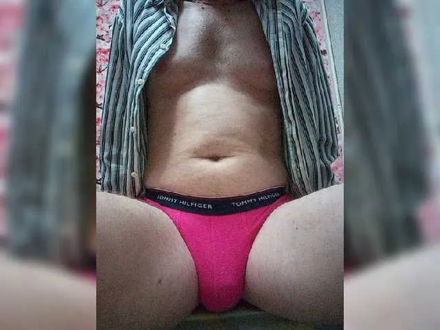 Live sex webcam photo for Vinkc2 #276339459