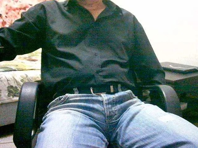 Live sex webcam photo for Vinkc2 #277672239