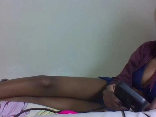 Live sex webcam photo for Vinsishly11 #293452651