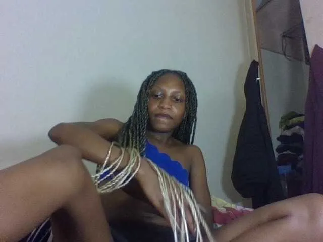 Live sex webcam photo for Vinsishly11 #293619149