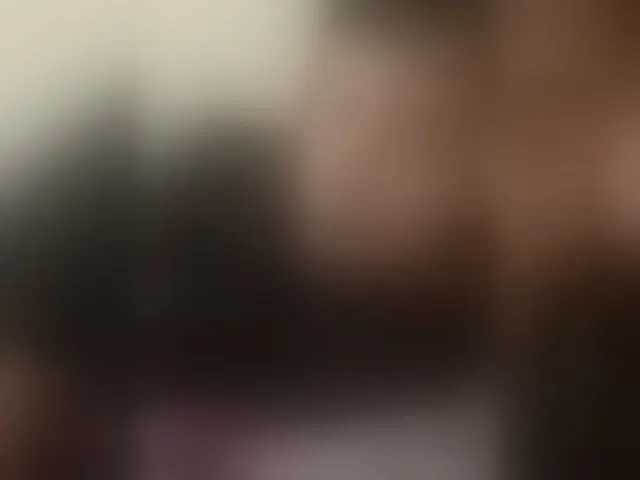 Live sex webcam photo for Violet-gold #293158895
