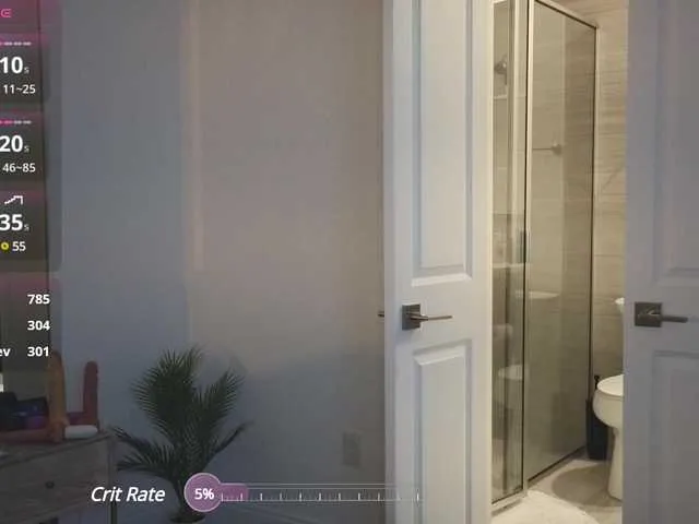 Live sex webcam photo for Violet888 #290380300