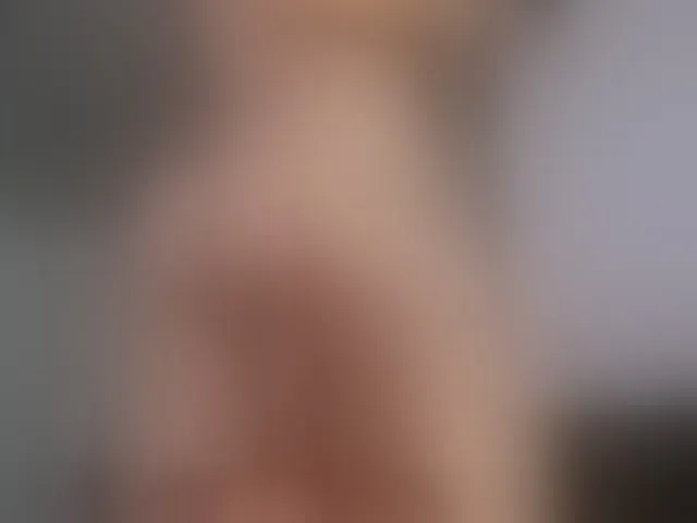 Live sex webcam photo for Violet888 #292660618