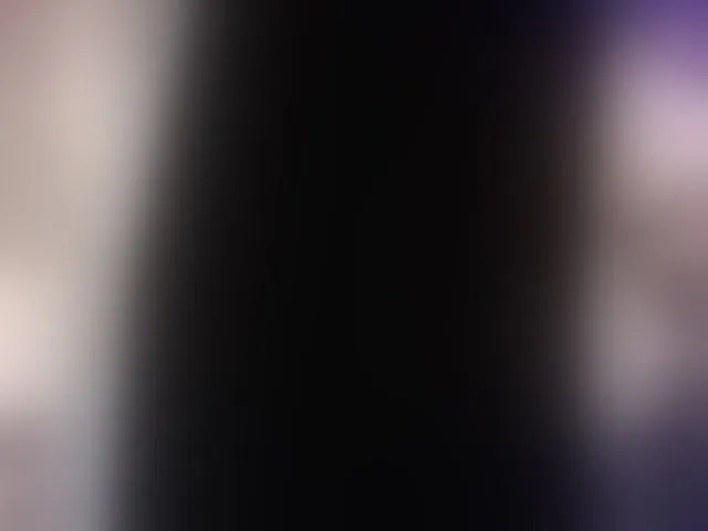 Live sex webcam photo for Violet888 #293103257