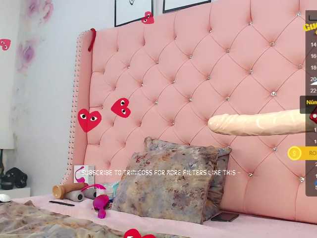 Live sex webcam photo for VioletGil #273320258